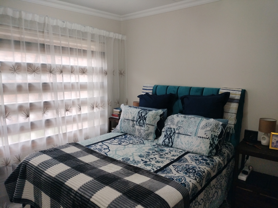 To Let 3 Bedroom Property for Rent in Waterval East North West